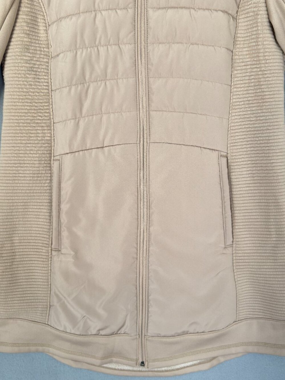 Tek Gear Women’s Zip Up Long Jacket Size M Beige Quilted Hooded Thumb Hole - Picture 3 of 14